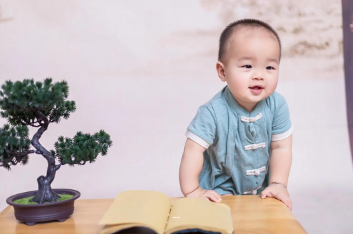 绍兴宝宝爱吐奶是什么原因